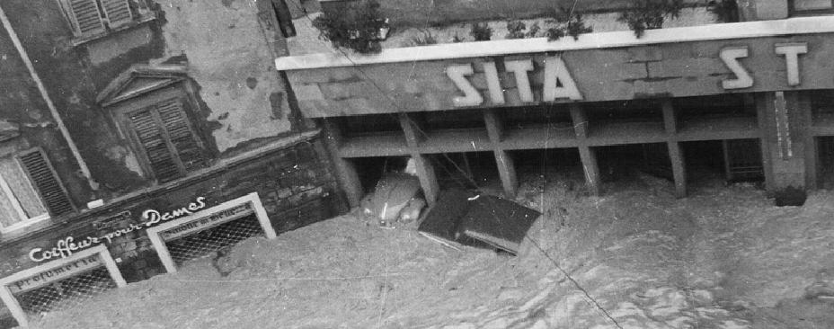 Photograph of a street in Florence during the flood of 1966